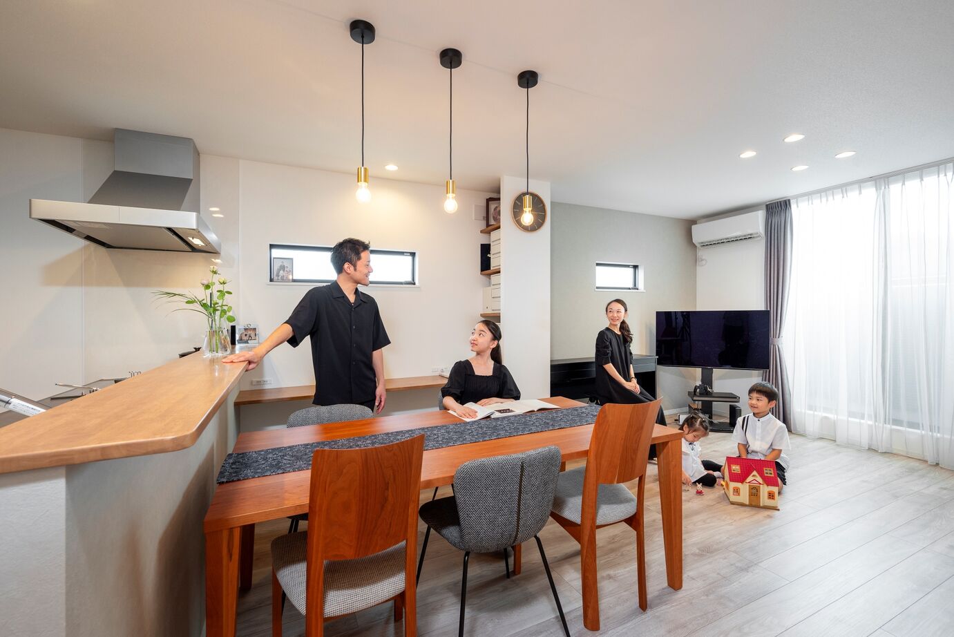 近藤建設 【店舗併用住宅/3000万円台/40坪台/間取り図】木造で叶えた、天井高3mの開放感のあるバレエ教室スタジオの建築実例画像5