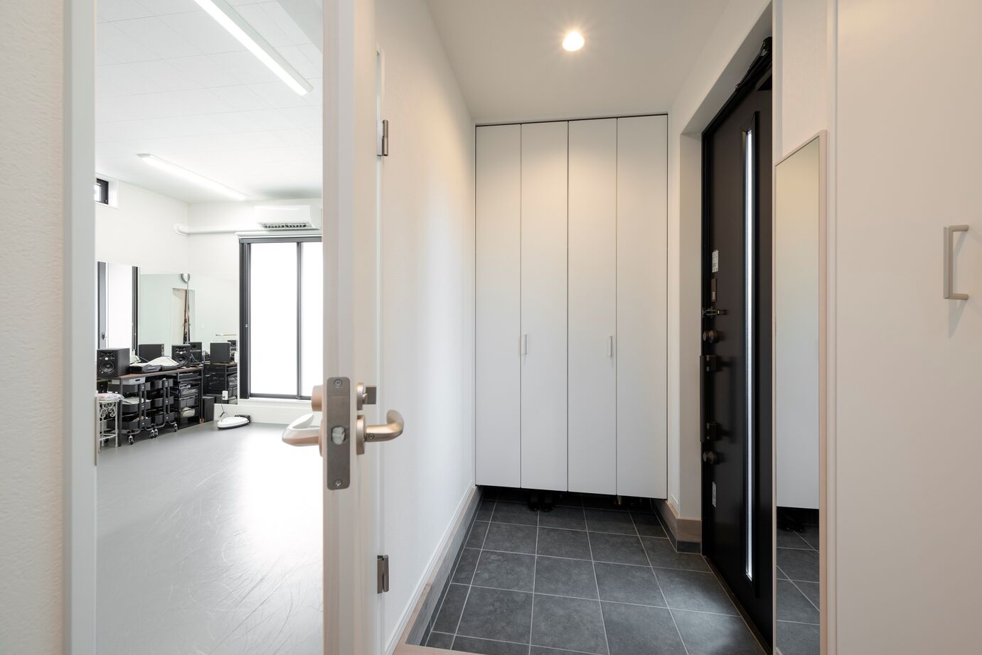 近藤建設 【店舗併用住宅/3000万円台/40坪台/間取り図】木造で叶えた、天井高3mの開放感のあるバレエ教室スタジオの建築実例画像10