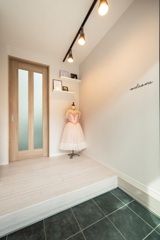 近藤建設 【店舗併用住宅/3000万円台/40坪台/間取り図】木造で叶えた、天井高3mの開放感のあるバレエ教室スタジオの建築実例画像17