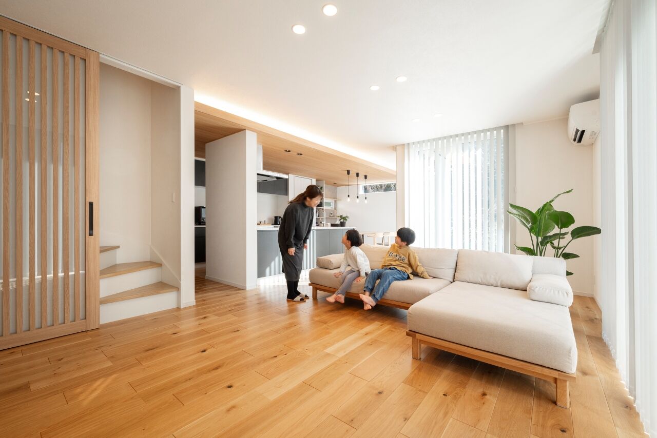 近藤建設 【2000万円台/30坪台】北欧風に和の趣を添えた、シンプル＆スタイリッシュな「ジャパンディスタイル」の家の建築実例画像2