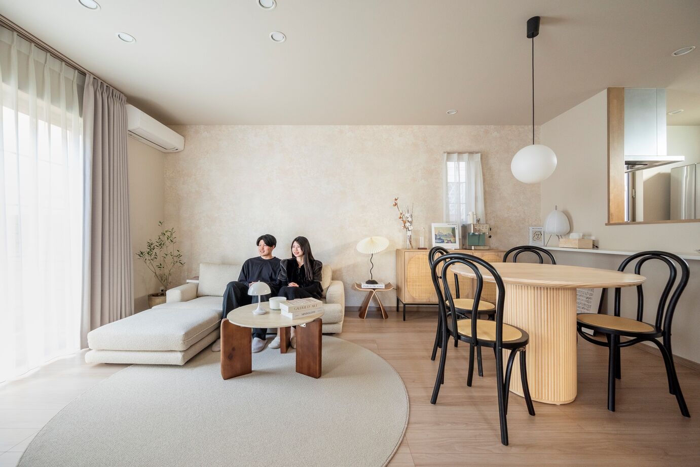 近藤建設 【2000万円台/30坪台】ピアノや読書、シアターで映画鑑賞も。趣味を楽しむオーガニックモダンスタイルの家の建築実例画像5