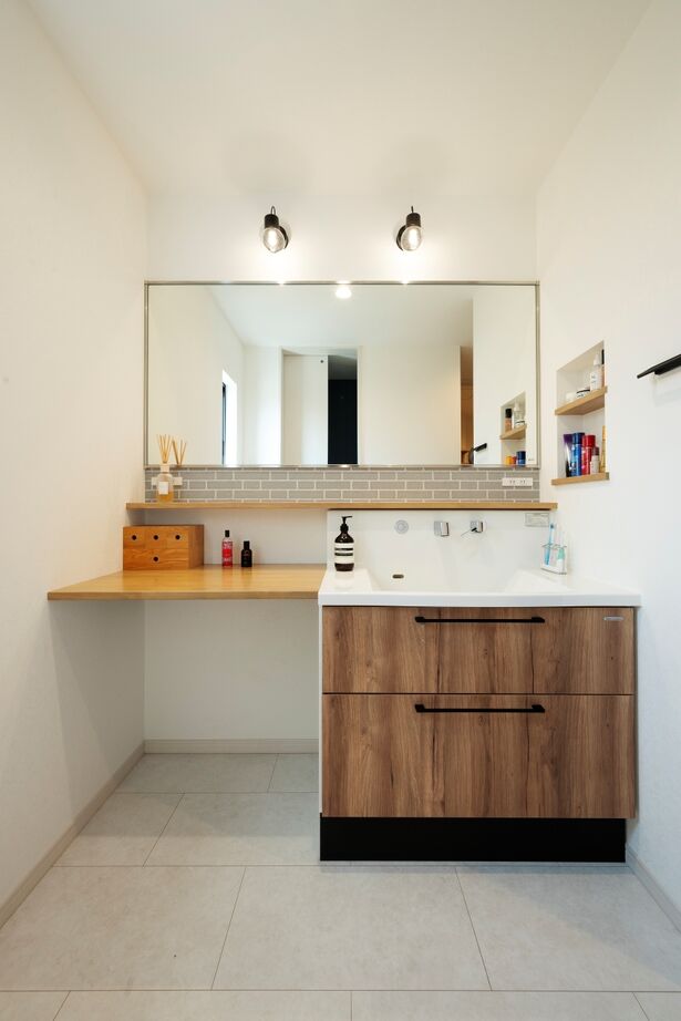 近藤建設 【2000万円台/30坪台/間取り図】2つの回遊動線で暮らしが快適。それぞれの居場所を叶えた北欧テイストの家の建築実例画像5