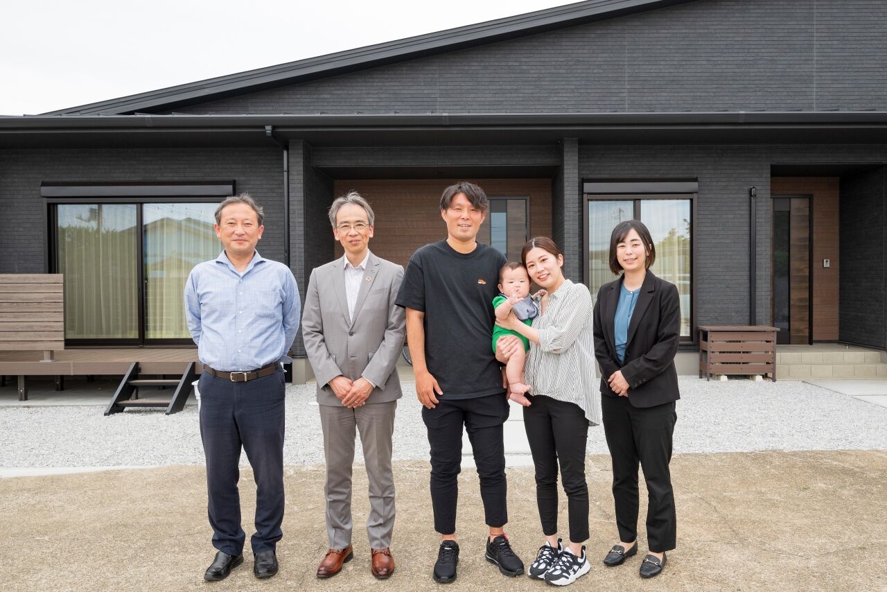 近藤建設 【70坪台/完全分離型二世帯/平屋風】カッコいい外観や動線が自慢！二世帯それぞれに快適なフルオーダーの家の建築実例画像10