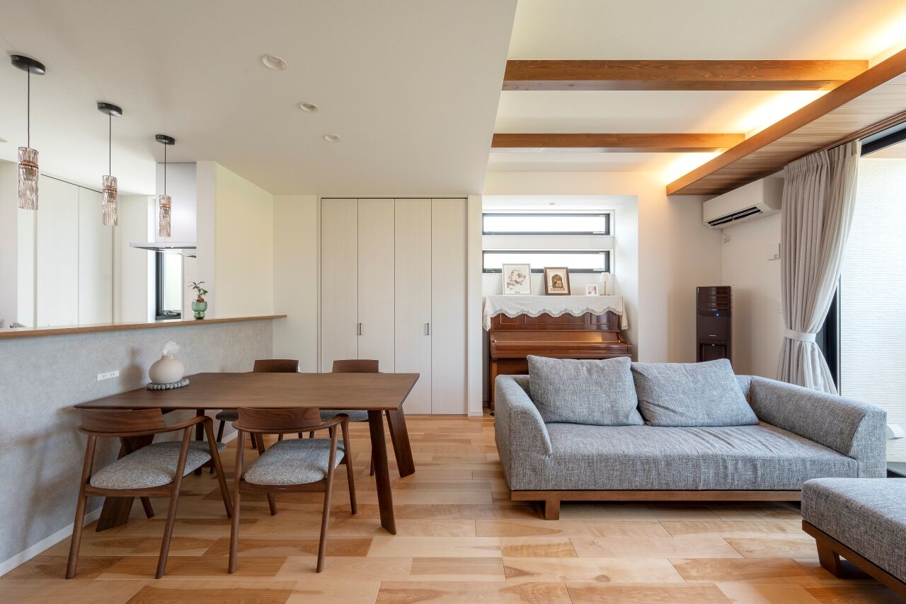 近藤建設 【2000万円台/30坪台/書斎/間取り図】昼は公園の緑、夜は間接照明の光が癒しに。趣味も暮らしも楽しむ家の建築実例画像3