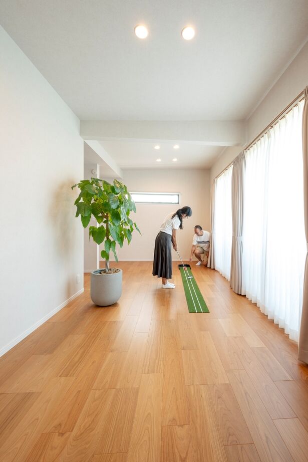 近藤建設 【2000万円台/30坪台/書斎/間取り図】昼は公園の緑、夜は間接照明の光が癒しに。趣味も暮らしも楽しむ家の建築実例画像7