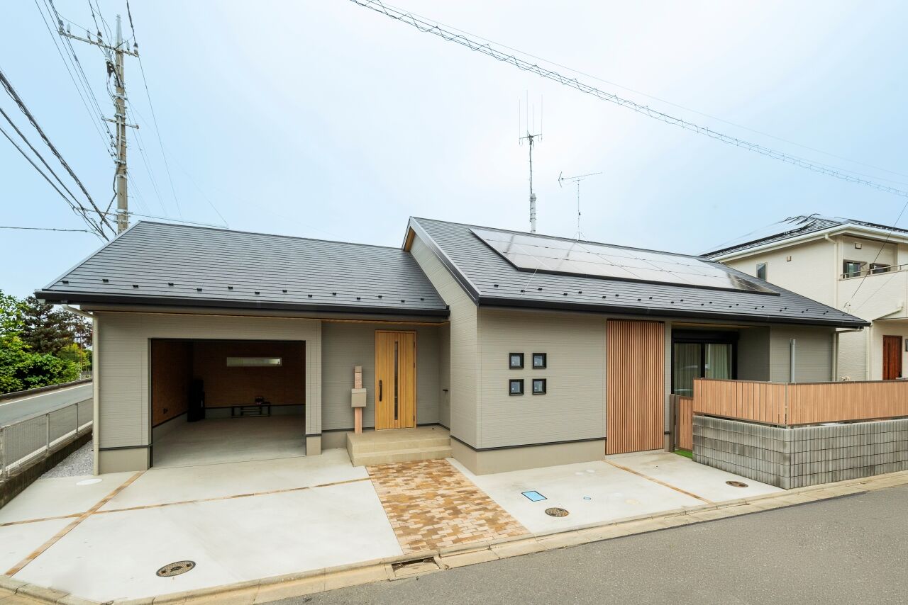 SUUMO】 【3000万円台/40坪台/書斎/間取り図】デザインに、機能性に大 