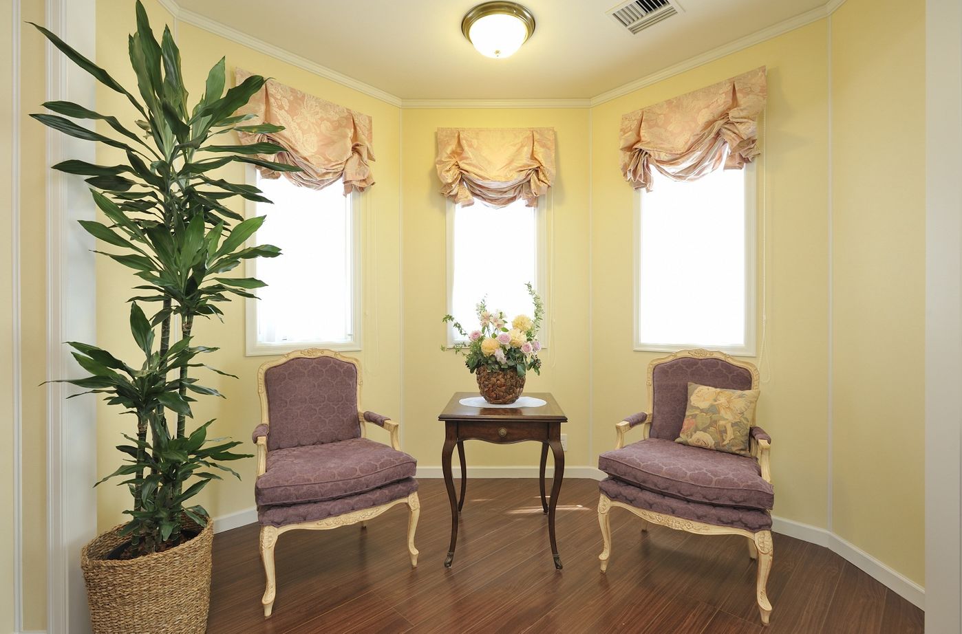 ノアデザインインク 【輸入住宅/海外のような家】わがままを詰め込んだ。ヨーロッパの邸宅を彷彿とさせる私だけの白亜のお城の建築実例画像4