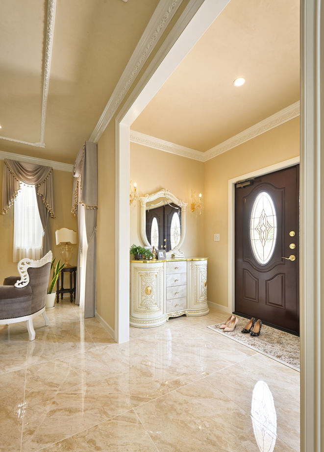 ノアデザインインク 【輸入住宅／お城のような家】インテリアまでこだわり抜いた理想の空間。ホテルライクな気品あふれる邸宅の建築実例画像4