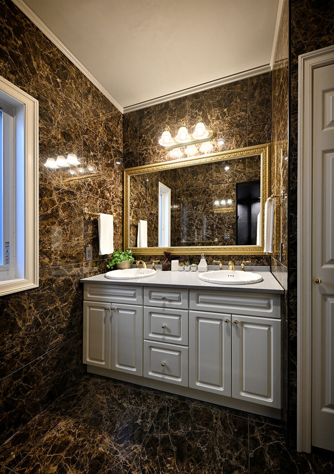 ノアデザインインク 【輸入住宅／お城のような家】インテリアまでこだわり抜いた理想の空間。ホテルライクな気品あふれる邸宅の建築実例画像10