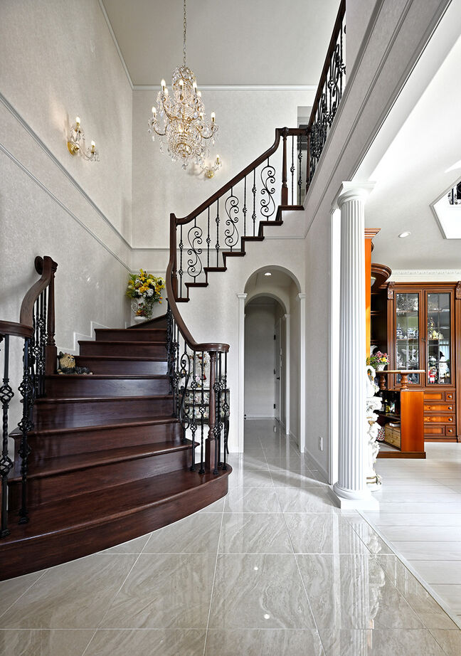 ノアデザインインク 【輸入住宅／お城のような家】大好きな薔薇に包まれて。憧れと暮らしやすさを両立した二世帯住宅の建築実例画像3