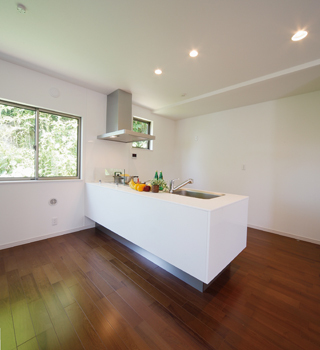 プロネット 【1000万円台/30坪台/間取り図/3階建て/屋上】建築デザイナーと実現したシンプル&モダンでおしゃれな家の建築実例画像2