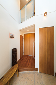 プロネット 【1000万円台/20坪台/間取り図/2階建て】カラーとアイテムが醸し出す統一感でリゾート気分を楽しむ住まいの建築実例画像7