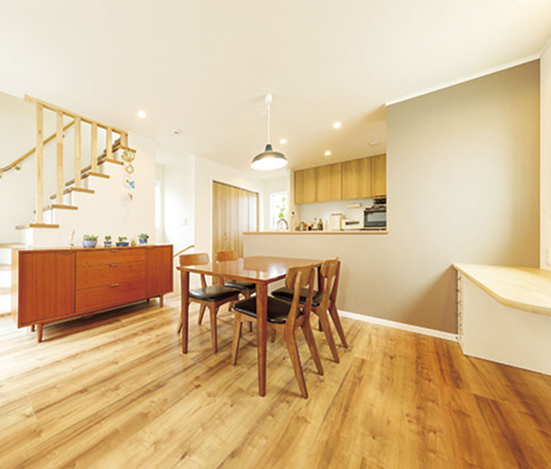 プロネット 【3000万円台/30坪台/間取り図/ビルトインガレージ】最上階リビングと屋上ガーデンでリゾート空間な住まいの建築実例画像3