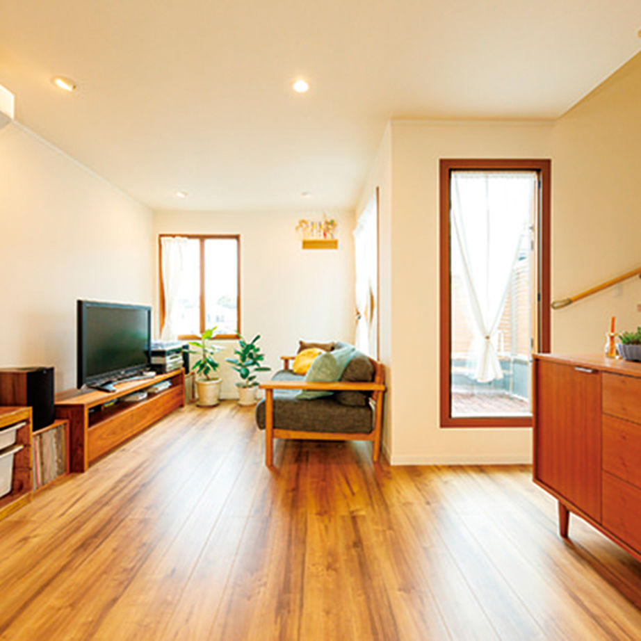 プロネット 【3000万円台/30坪台/間取り図/ビルトインガレージ】最上階リビングと屋上ガーデンでリゾート空間な住まいの建築実例画像4