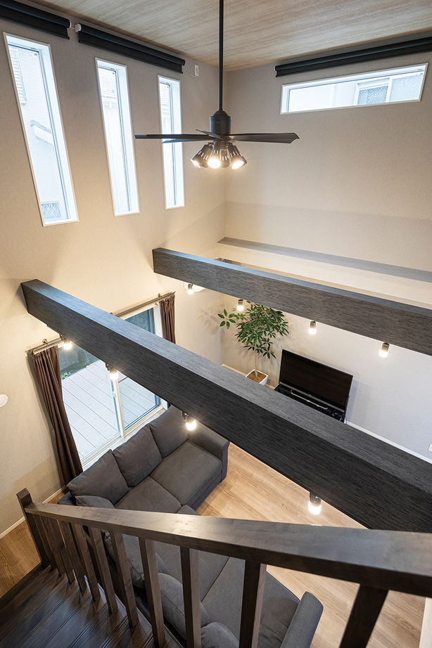 プロネット 【2000万円～2499万円／吹抜／耐震等級3／間取図有】開放感が際立つダイナミック空間と家事ラク動線の建築実例画像7