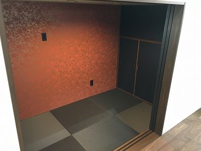 エースホーム 【書斎/ガレージ/スキップフロア】電動シャッター付きのガレージがあるお家の建築実例画像6