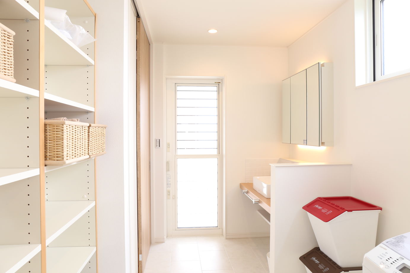 エースホーム 【書斎/自然素材/二世帯住宅】暖炉のある平家の建築実例画像8