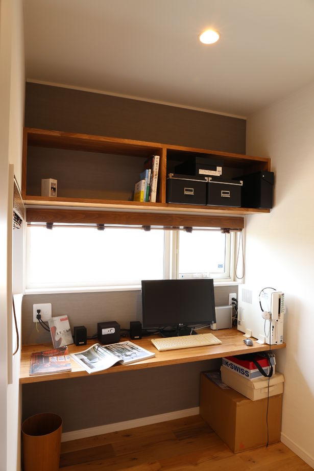 エースホーム 【書斎/自然素材/二世帯住宅】暖炉のある平家の建築実例画像9