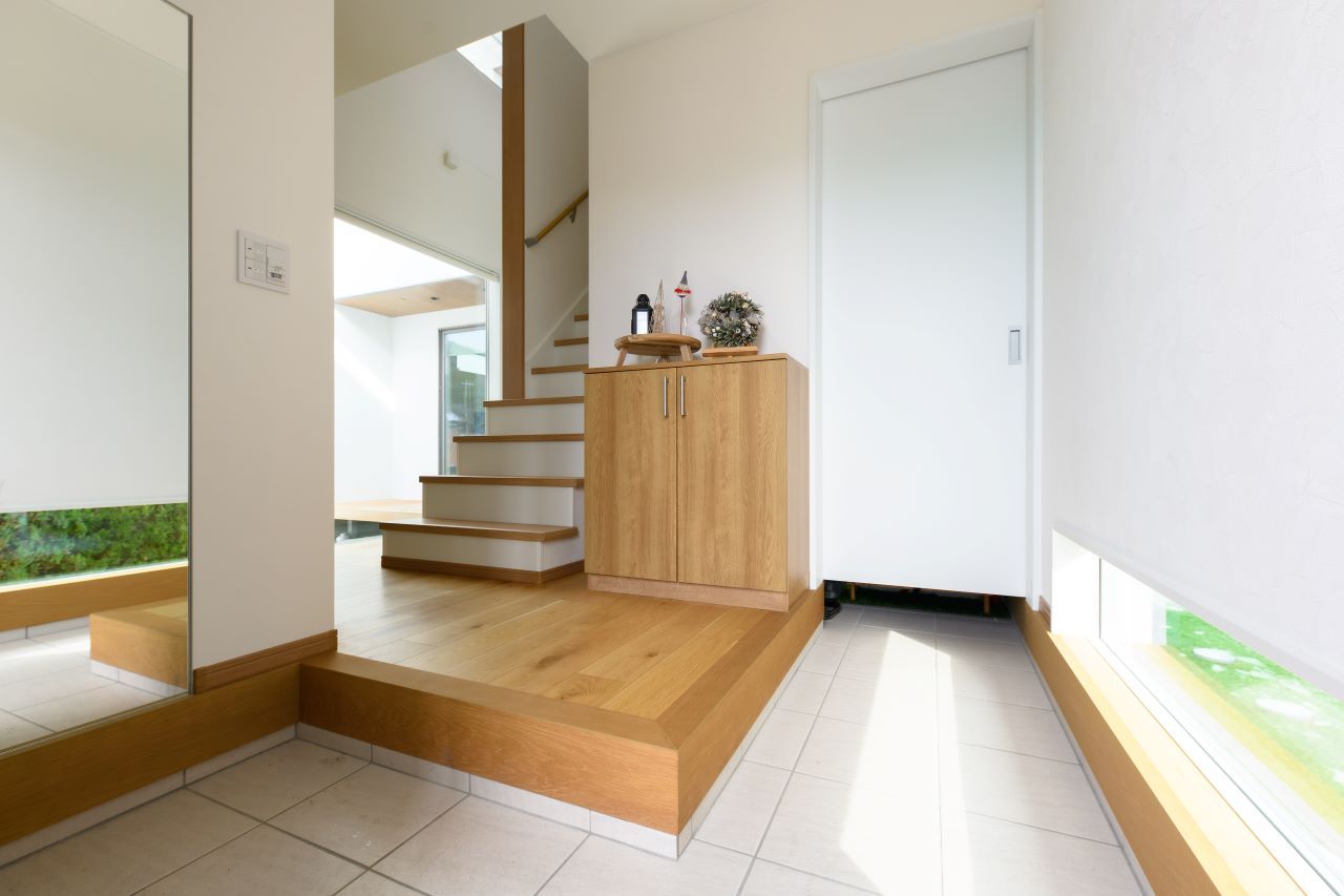 エースホーム 2000万円台でたてる　三人暮らしのコの字型ナチュラルハウスの建築実例画像4