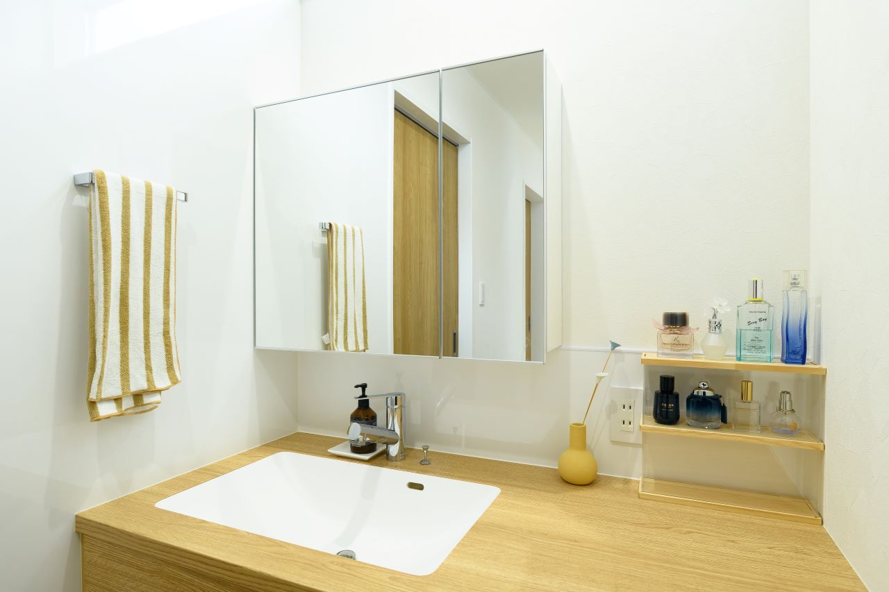 エースホーム 2000万円台でたてる　三人暮らしのコの字型ナチュラルハウスの建築実例画像6