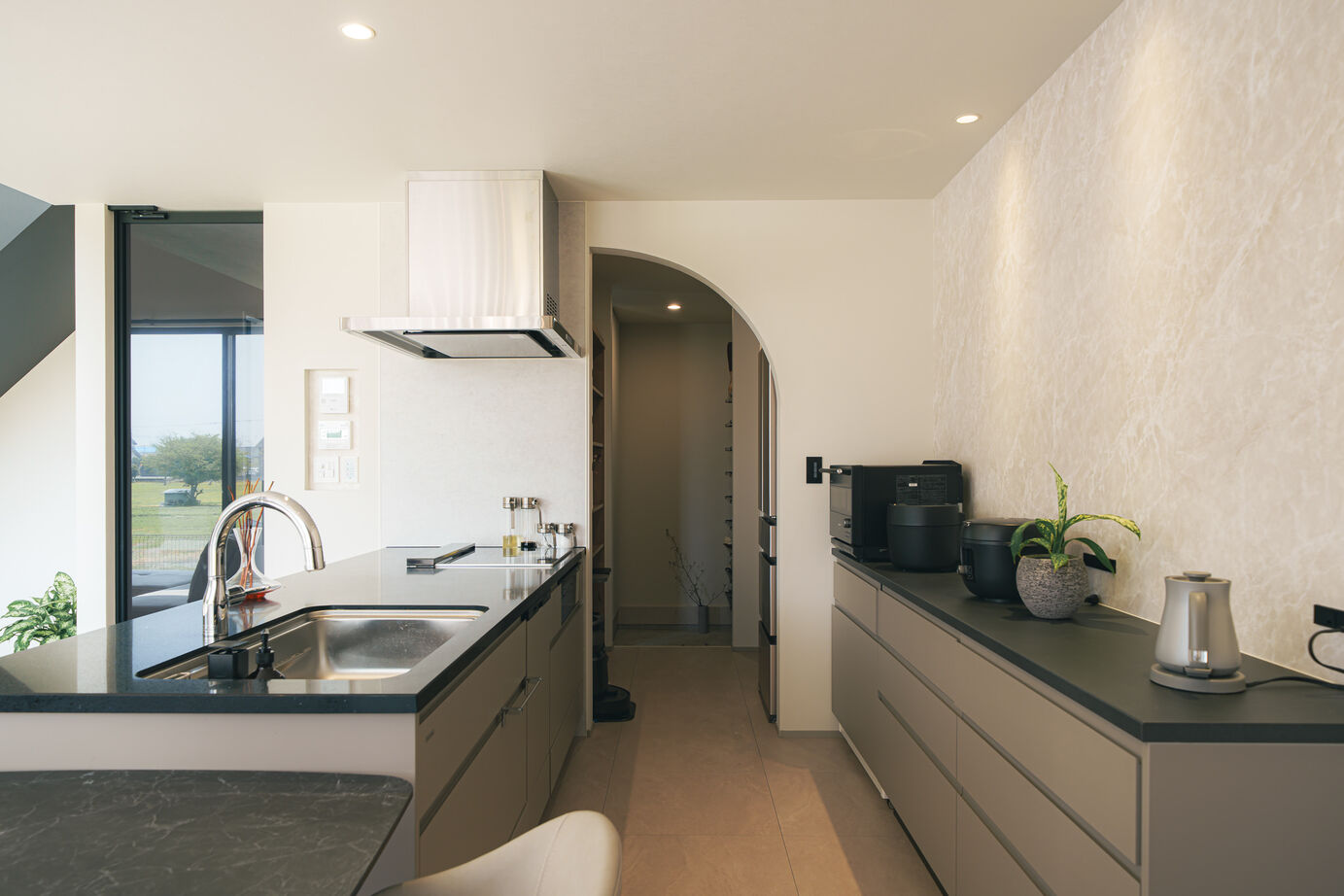 エースホーム 【ホテルライク／1階完結型／家事動線抜群】美しすぎるホテルライク邸宅の建築実例画像5