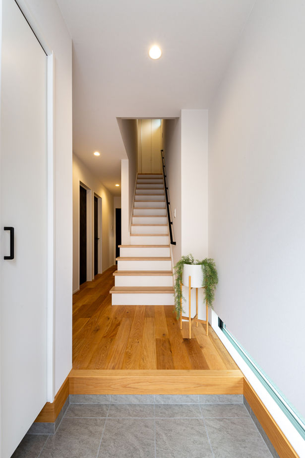 ハウスアップ 【京都府／敷地22.1坪】家事ラクを極めたカッコいい家。シンプルなデザインとスムーズな家事動線を両立の建築実例画像3