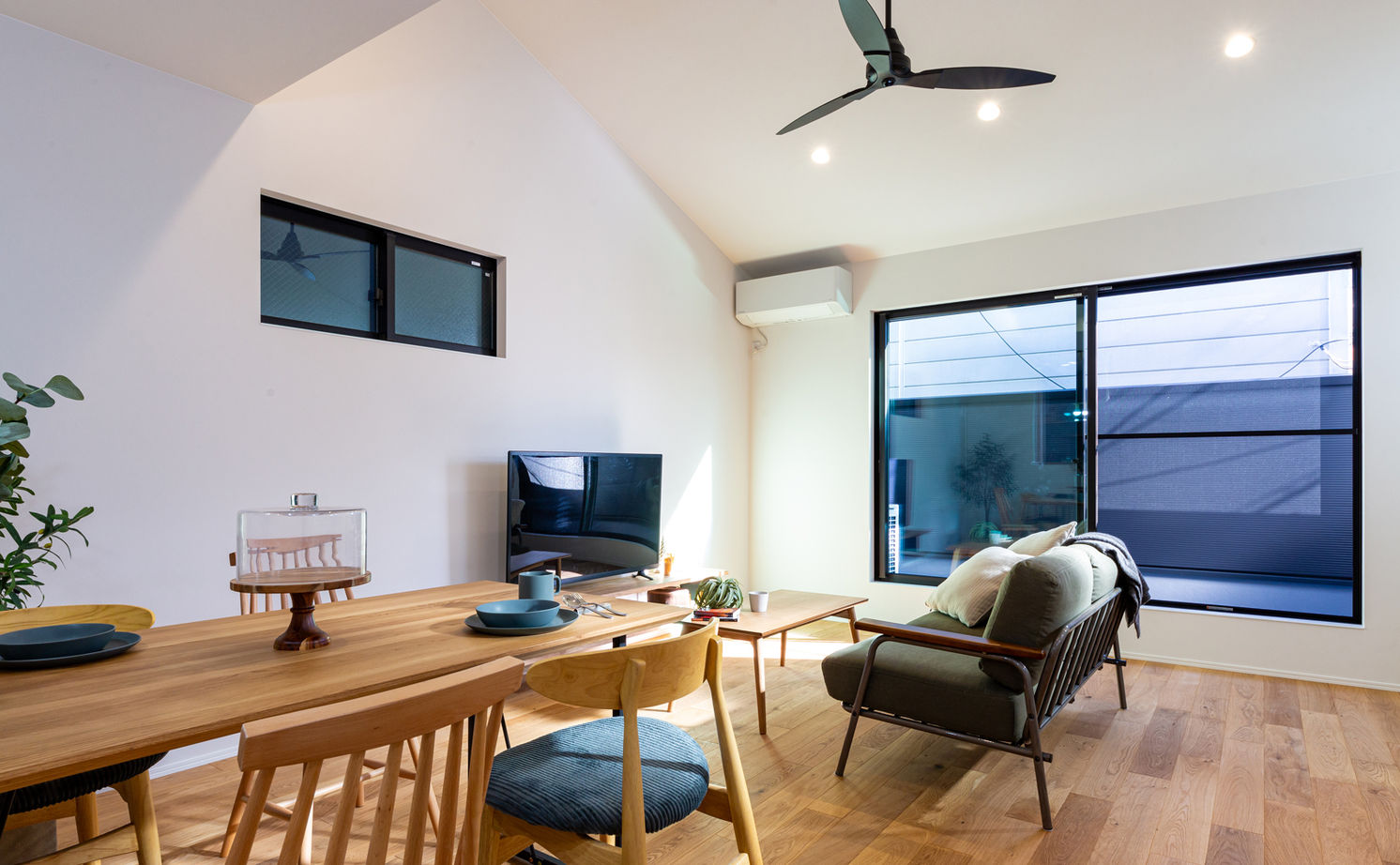 ハウスアップ 【京都府／敷地22.1坪】家事ラクを極めたカッコいい家。シンプルなデザインとスムーズな家事動線を両立の建築実例画像6