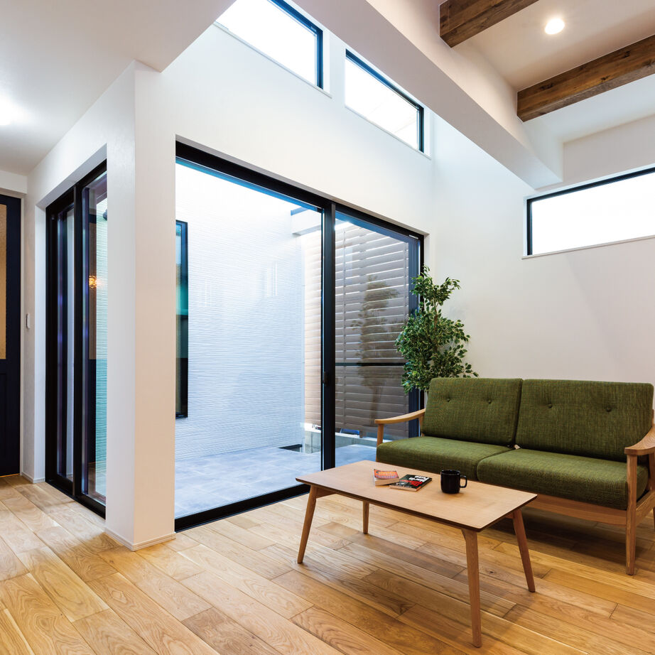 ハウスアップ 【京都市/中庭/20坪台】土地24坪で叶えた中庭のある家の建築実例画像2