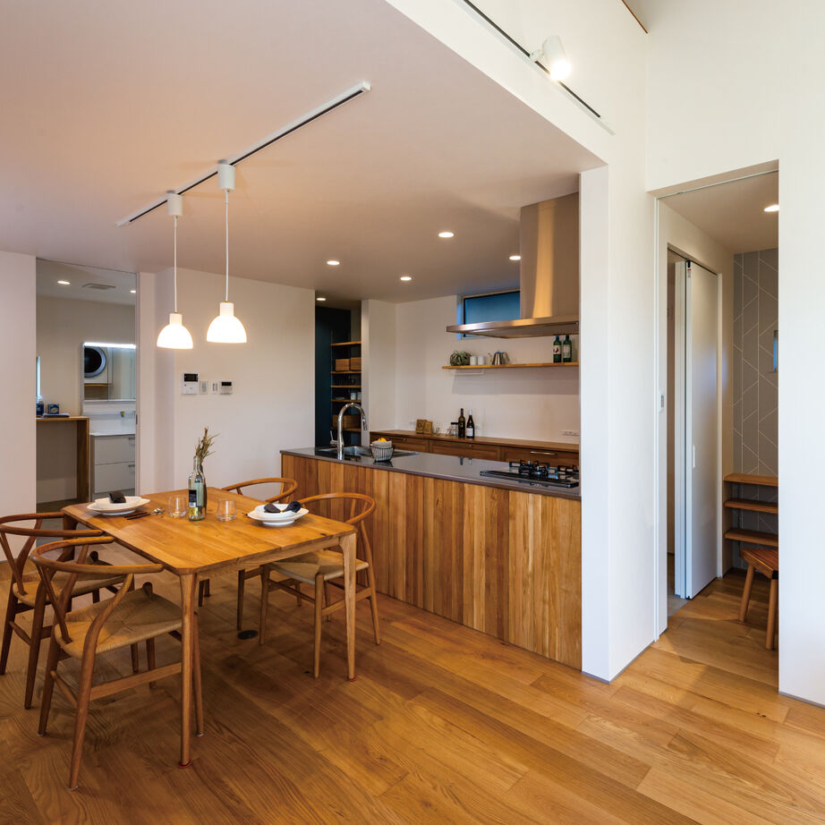 ハウスアップ 【京都市/34坪】お気に入りの木製キッチンが映える家の建築実例画像6