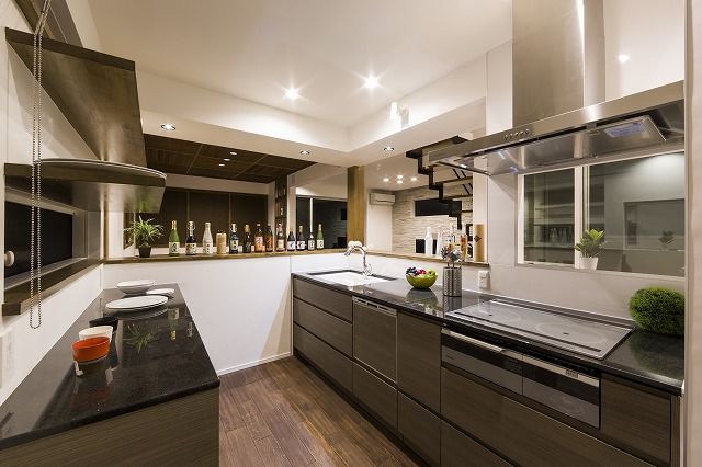 ARC style (アークスタイル) 魅せるオーダー収納で趣味のお酒を楽しむ家の建築実例画像4