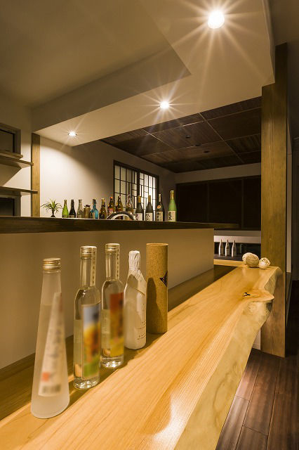 ARC style (アークスタイル) 魅せるオーダー収納で趣味のお酒を楽しむ家の建築実例画像5