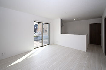 いえとち本舗 【1500万円台｜30.8坪｜太陽光6.75kW付｜スマートハウス】ワンフロアでも暮らせるフレキシブルな家の建築実例画像4