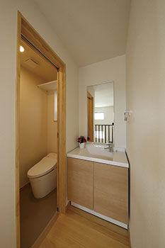 ワイケイホーム 【狭小地（22.4坪）／3階建て／屋上／間取り図あり】屋上庭園のある3階建ての耐火建築の家の建築実例画像5