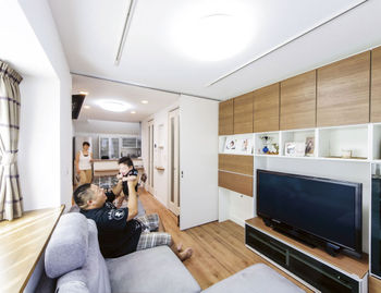 ワイケイホーム ≪間取り図有≫13坪で間口3mの狭小地でも広々と明るい、3階建て等身大リアルサイズを実現！の建築実例画像7