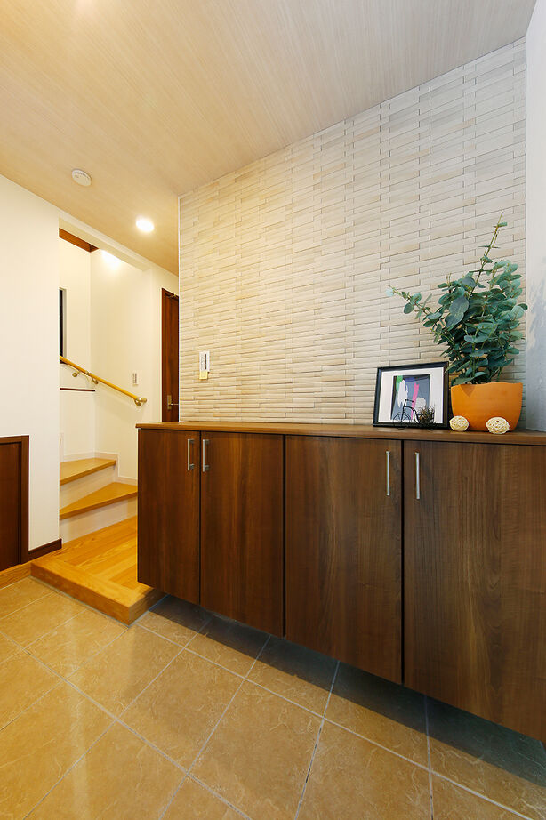 ワイケイホーム 【約14坪・間口4ｍ】ビルトインガレージ＋スカイバルコニー＋ホテル仕様の室内/高さ制限を見事にクリアの建築実例画像9