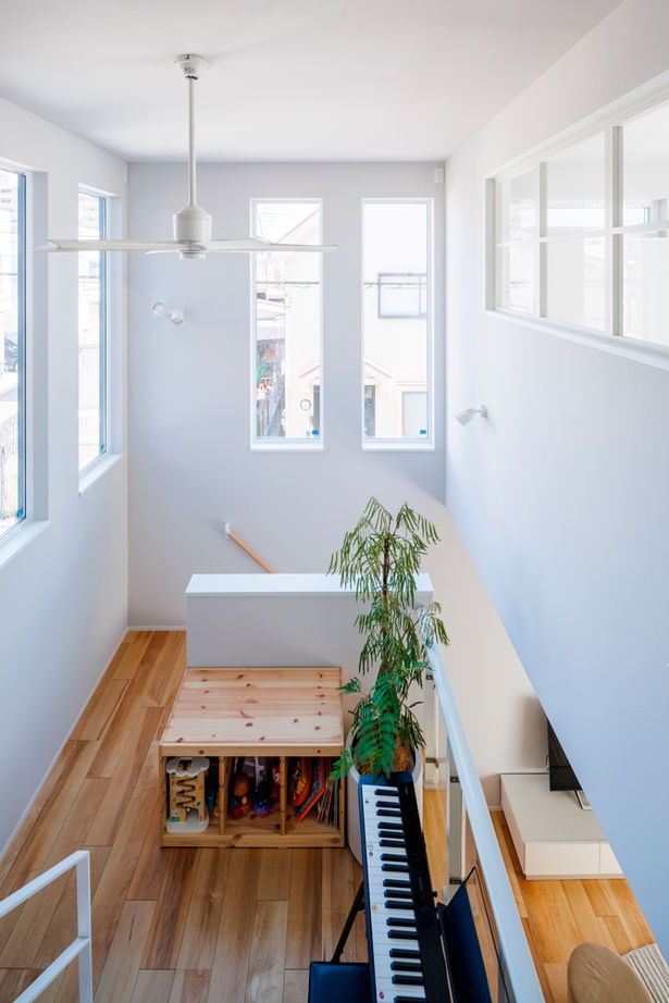 TAINN DESIGN　一級建築士事務所 【3200万円/36坪/間取り図あり】4人の子どもがすくすく育つスキップフロアのLDK。家事ラク・育児プランも◎の建築実例画像13