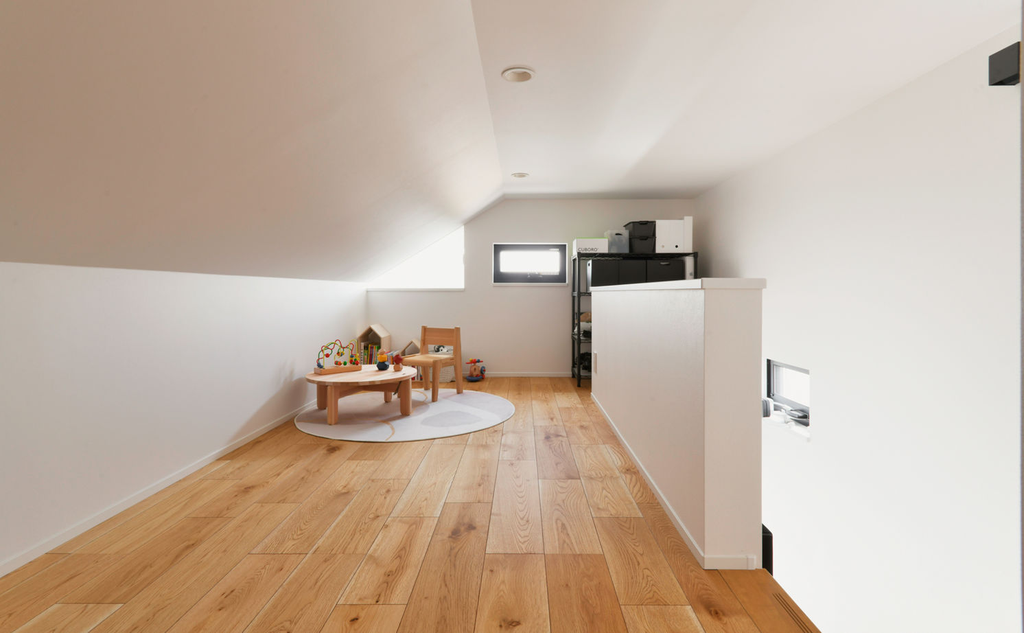 TAINN DESIGN　一級建築士事務所 【2800万円台/24.7坪/狭小地/間取り図あり】LDKと水まわり動線をワンフロアに！家族が集まりやすいプランの建築実例画像9