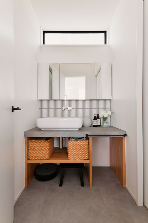 TAINN DESIGN　一級建築士事務所 【2800万円台/24.7坪/狭小地/間取り図あり】LDKと水まわり動線をワンフロアに！家族が集まりやすいプランの建築実例画像10