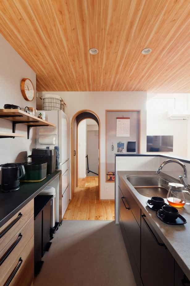 TAINN DESIGN　一級建築士事務所 【26.9坪/狭小地/2階リビング/ロフト】色づかいや造作・細かい設えにもこだわり抜いた、長く愛着を持てる家の建築実例画像4