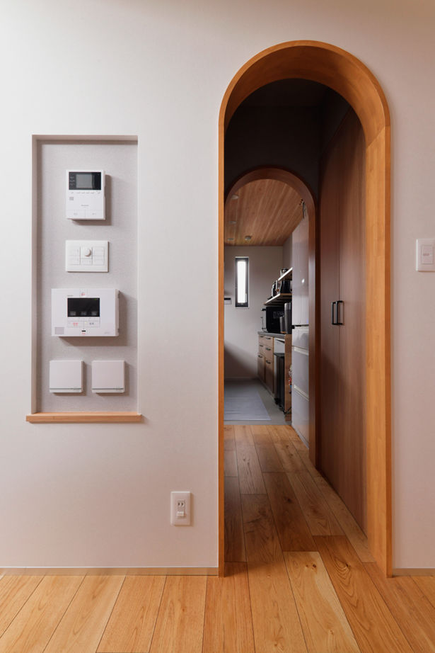 TAINN DESIGN　一級建築士事務所 【26.9坪/狭小地/2階リビング/ロフト】色づかいや造作・細かい設えにもこだわり抜いた、長く愛着を持てる家の建築実例画像9