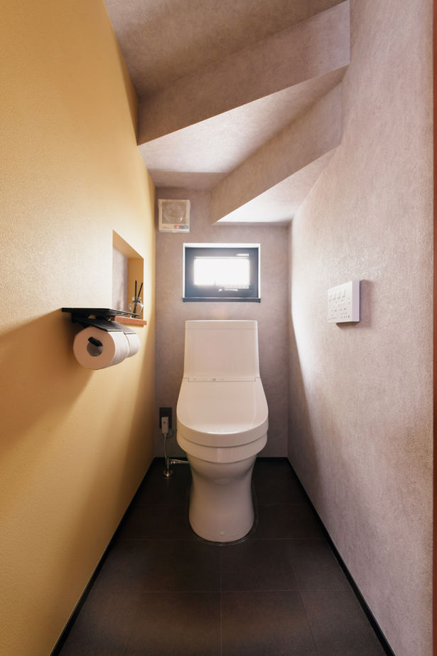 TAINN DESIGN　一級建築士事務所 【26.9坪/狭小地/2階リビング/ロフト】色づかいや造作・細かい設えにもこだわり抜いた、長く愛着を持てる家の建築実例画像13