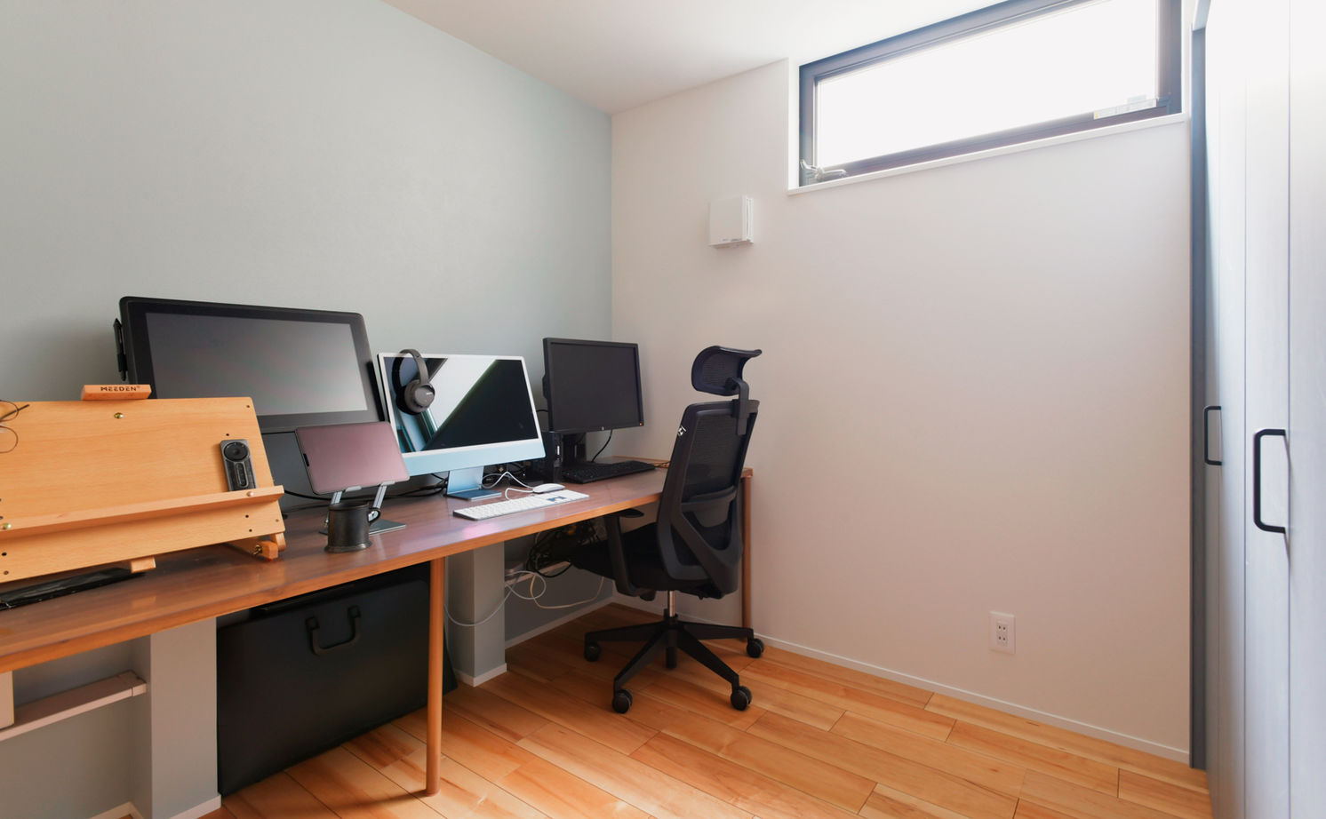 TAINN DESIGN　一級建築士事務所 【26.9坪/狭小地/2階リビング/ロフト】色づかいや造作・細かい設えにもこだわり抜いた、長く愛着を持てる家の建築実例画像14