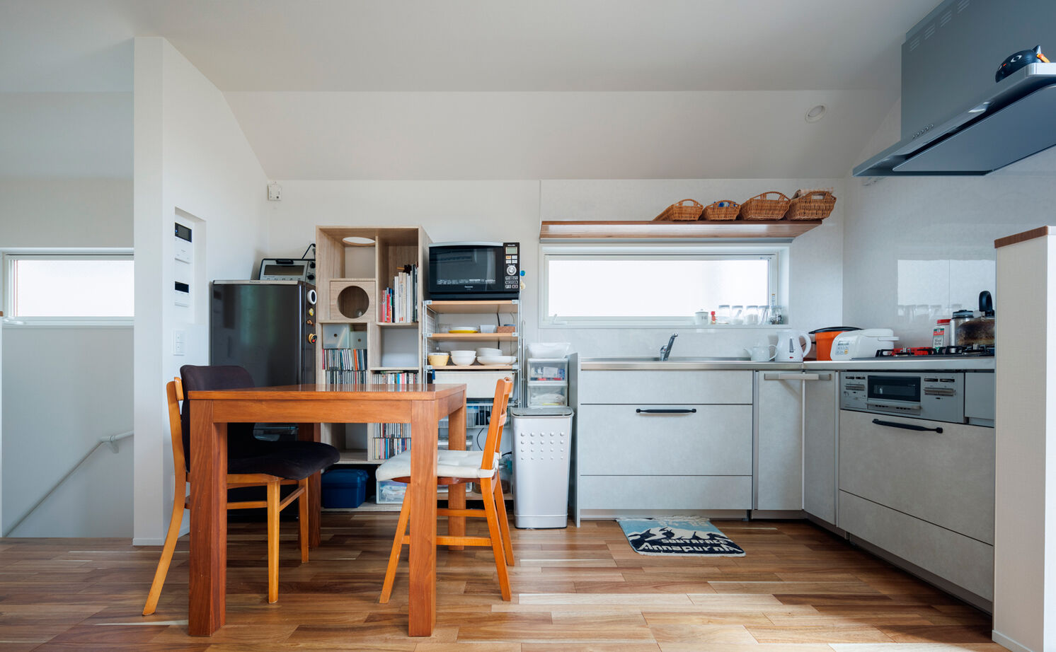 TAINN DESIGN　一級建築士事務所 【19.5坪/狭小/ペット住宅/間取り図あり】愛猫も大満足！美しい借景を楽しめる２階リビングの建築実例画像7