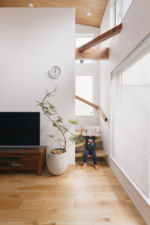 TAINN DESIGN　一級建築士事務所 【2000万円台/28.5坪/ペット住宅/間取り図あり】タイルやクロス一枚にこだわり抜いた個性あふれる住まいの建築実例画像4