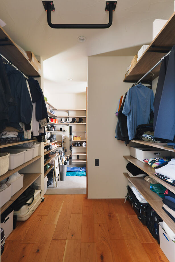 TAINN DESIGN　一級建築士事務所 【5000万円台/32.5坪/間取り図あり】土間リビングとストレスフリーの家事動線。家族の動きに寄り添う住まいの建築実例画像12