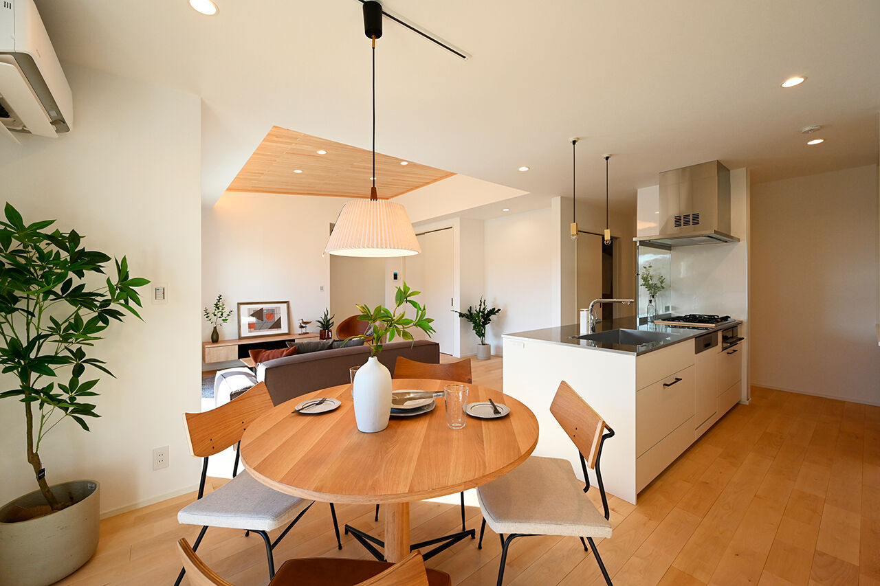 ユートピア建設 【名古屋市｜32坪の平屋】共働き・子育てファミリーの「家事があっという間に終わる」回遊動線の平屋の建築実例画像3