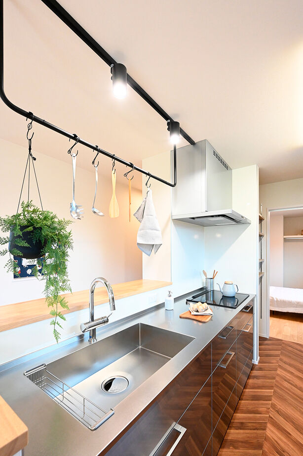 ユートピア建設 【2000万円台｜24坪の平屋】60歳からの家づくり。「快適・安心な老後」のためのシニア夫婦の平屋の建築実例画像7