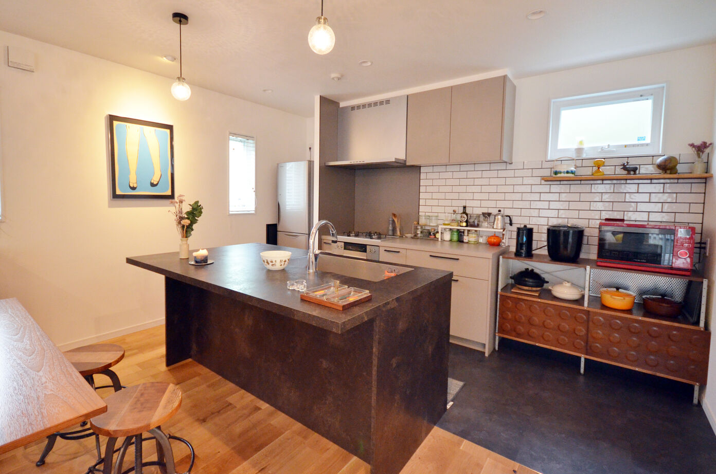 木の国工房 【2000万円台/30坪台/間取り有】無垢材の梁を出し、LDKを広くプランした趣味部屋と書斎のある家の建築実例画像3