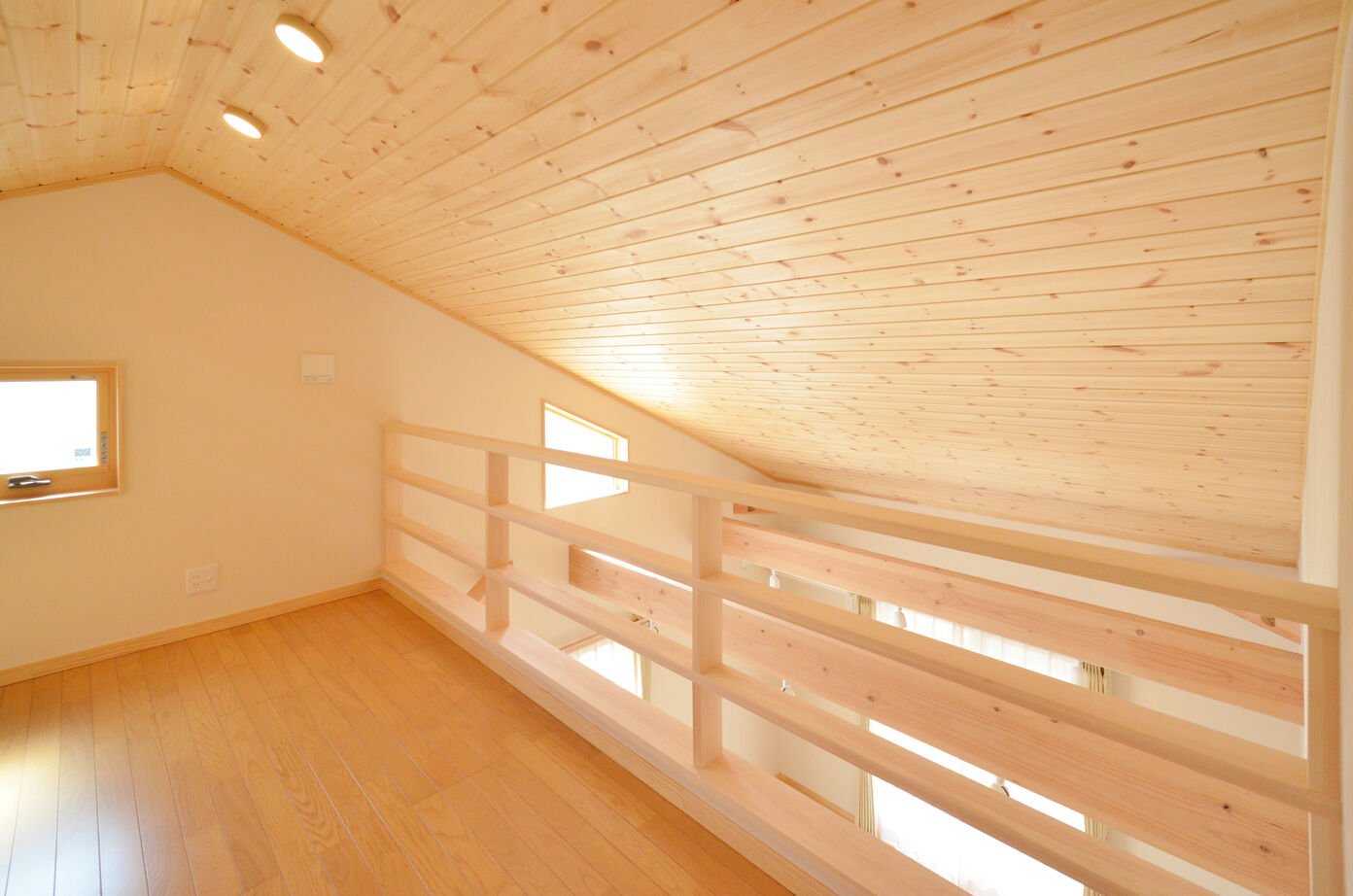 木の国工房 【2000万円台／平屋／間取り有】マツ、ヒノキなど天然無垢材を大量に使用した“健康住宅”のセカンドハウスの建築実例画像6