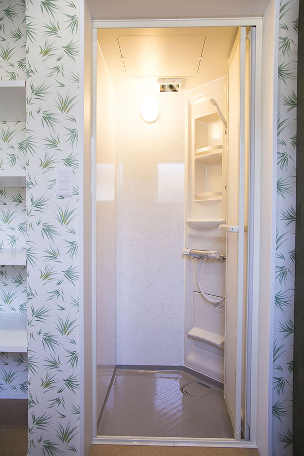 近江建設/アイフルホーム・フィアスホーム 【間取り図有／二世帯／4000万円台】1階と2階で生活スペースを分離。中心に家族が集まる中庭のある家の建築実例画像10